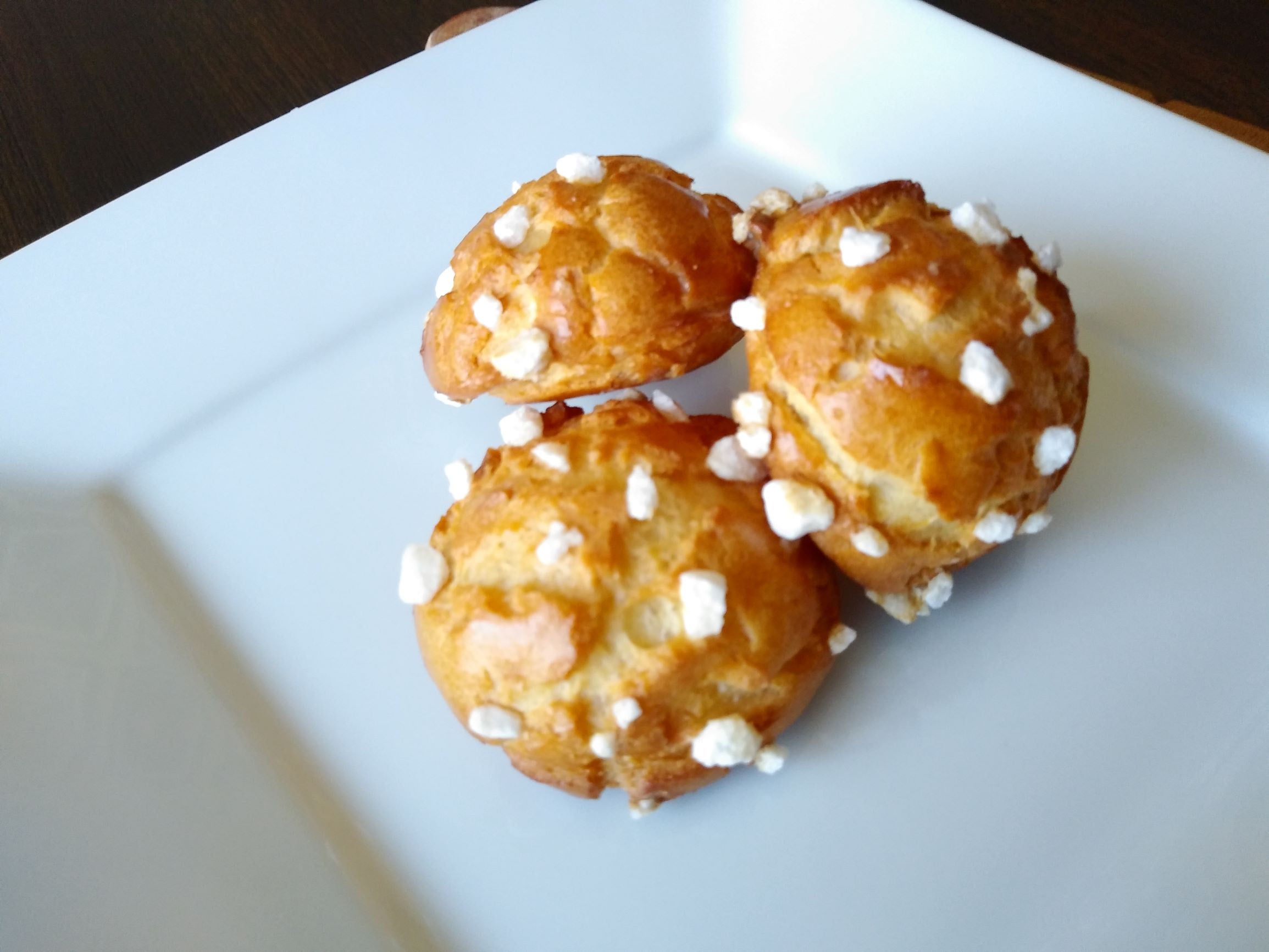 Les Chouquettes | B'beri Desserts